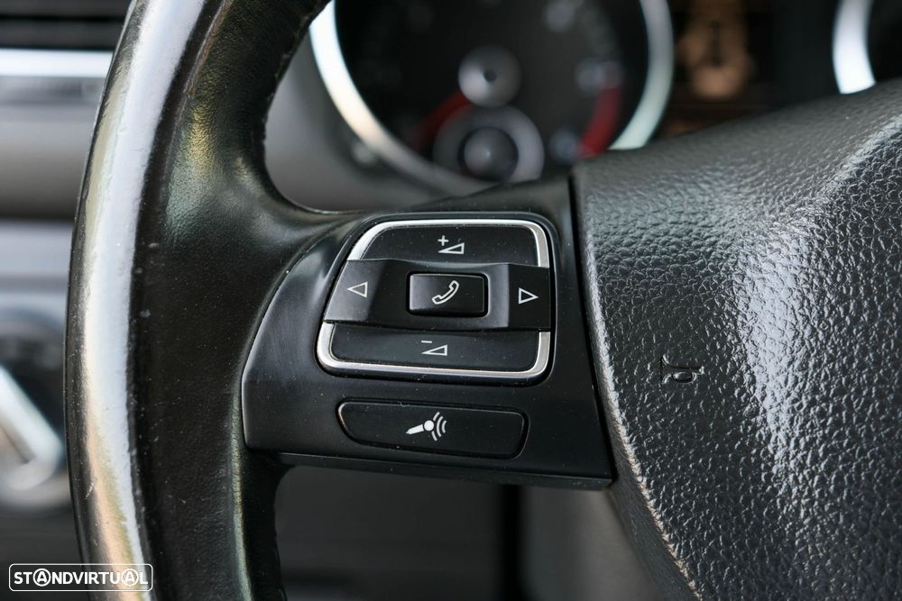 VW Golf 1.6 TDi Confortline DSG - 27