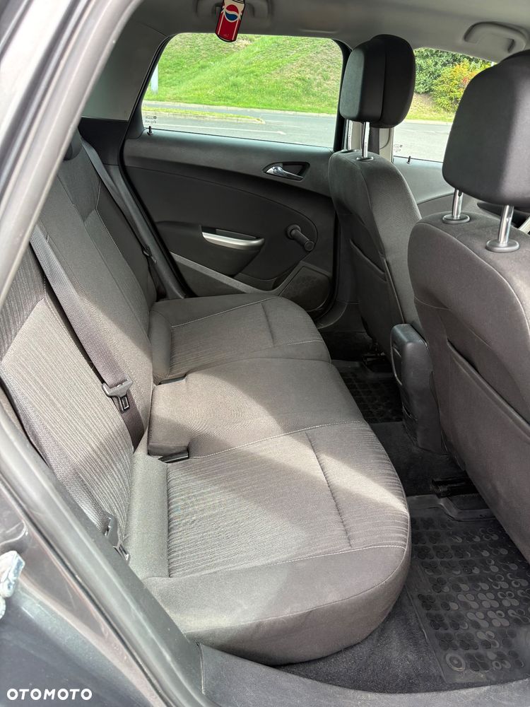 Opel Astra 1.7 CDTI - 10