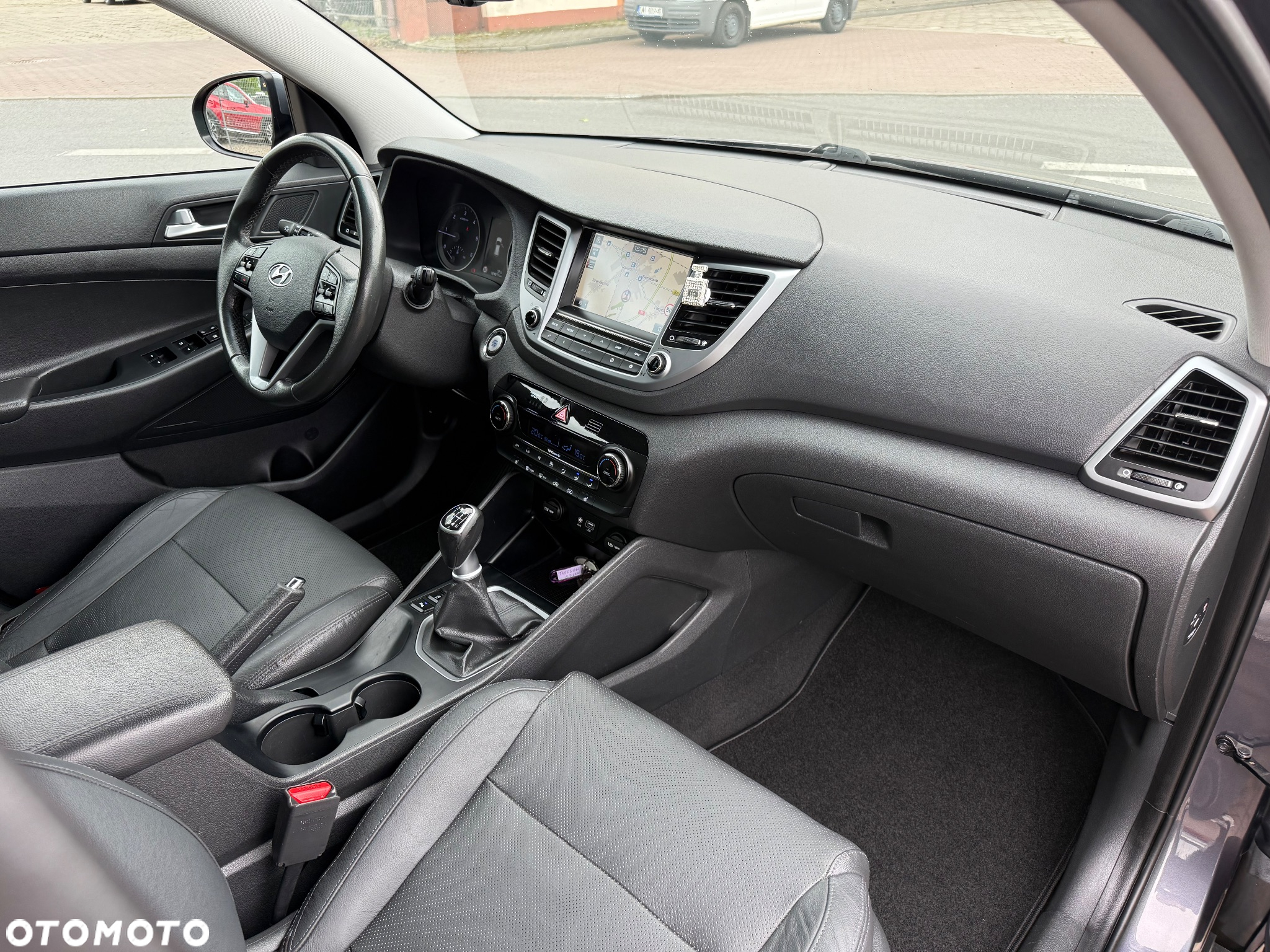 Hyundai Tucson - 8