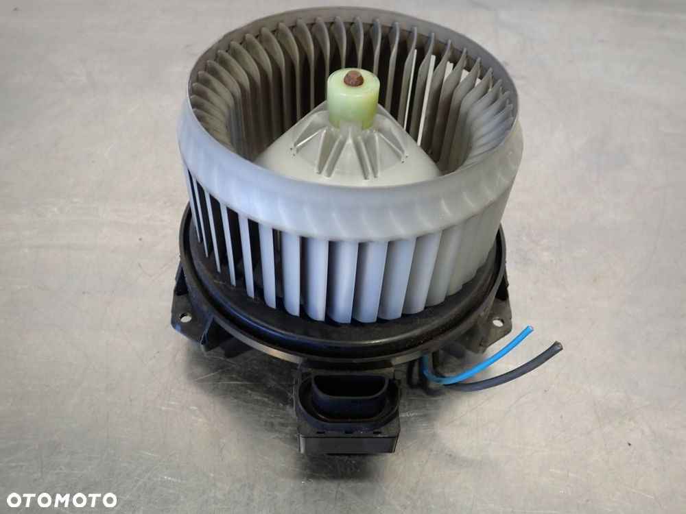 WENTYLATOR NAWIEWU TOYOTA URBAN CRUISER 272700-0540 - 2