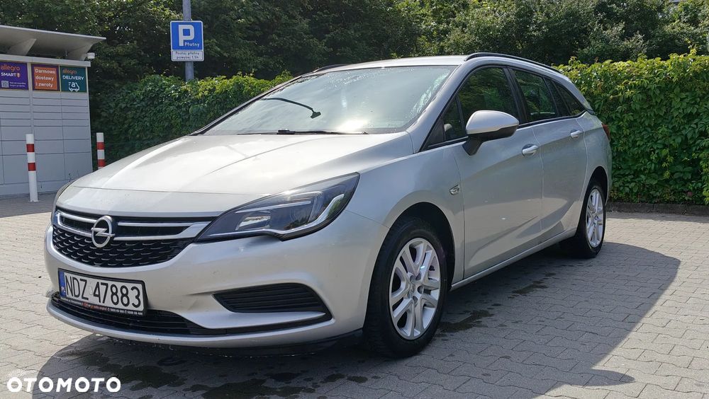 Opel Astra 1.6 CDTI Enjoy - 1
