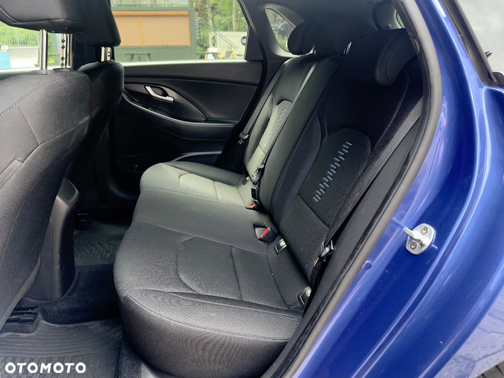 Hyundai i30 1.4 GO - 17