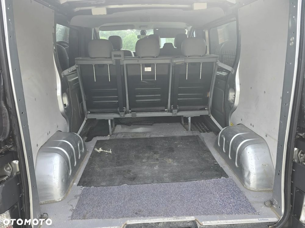 Opel Vivaro - 12