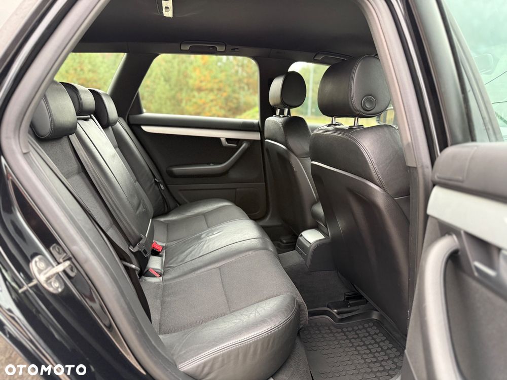 Audi A4 Avant 2.0 T FSI - 16