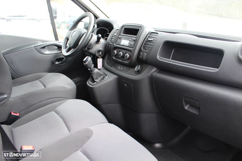 Renault Trafic 2.0 dCi L1H1 - 11