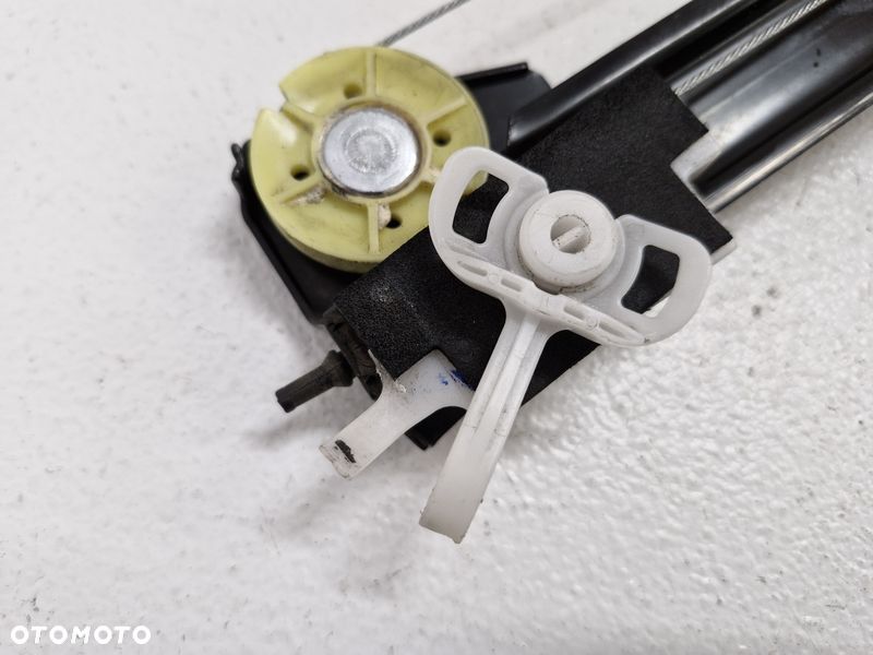 FIAT DUCATO III 3 PODNOŚNIK MECHANIZM SZYBY LEWY PRZÓD 6 PIN EU 1368922080 - 8