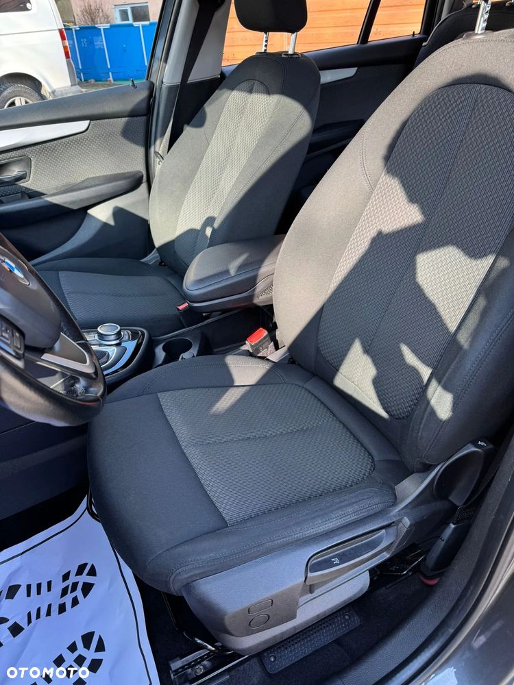 BMW Seria 2 218i Advantage - 10