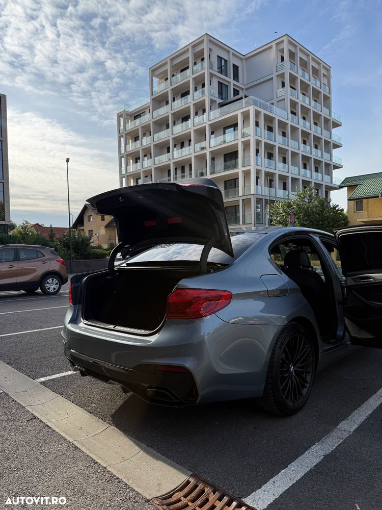 BMW Seria 5 530i xDrive AT - 7