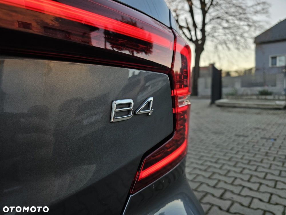 Volvo S60 T4 R-Design First Edition - 29