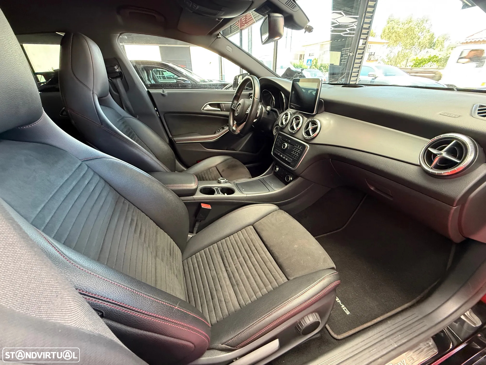 Mercedes-Benz CLA 180 d Shooting Brake AMG Line Aut. - 19
