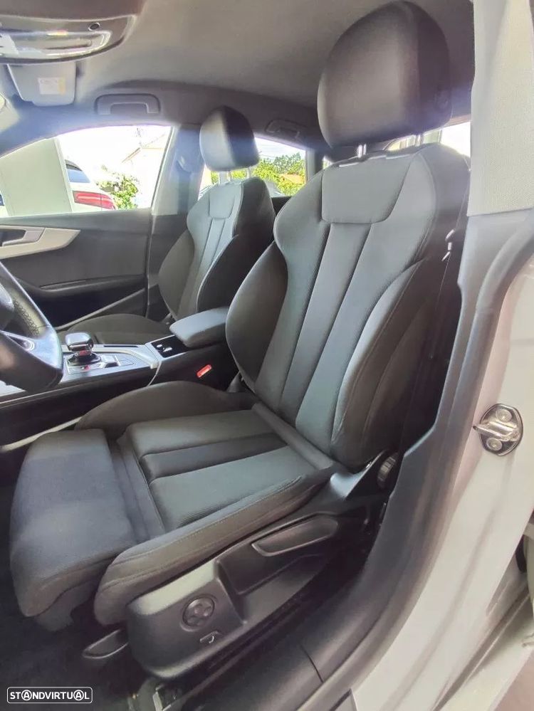 Audi A5 Sportback 30 TDI Advance S tronic - 33
