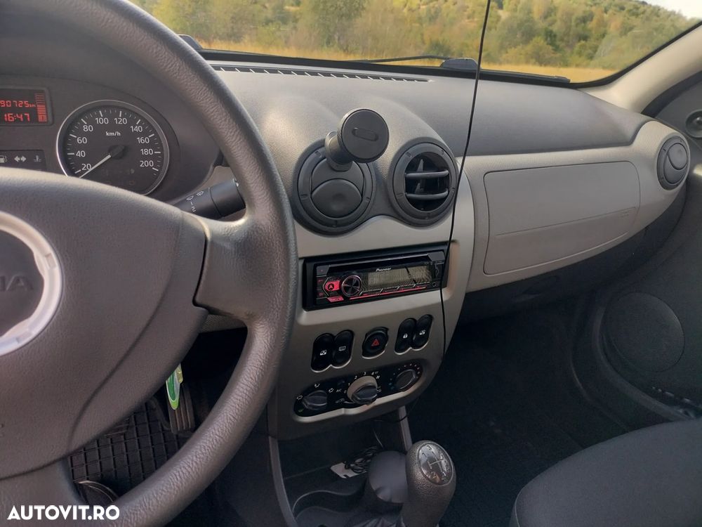 Dacia Sandero 1.2 16V - 18