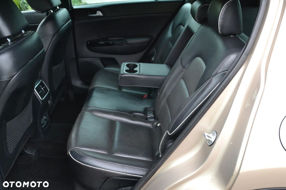Kia Sportage 1.6 T-GDI 2WD Black Edition - 26
