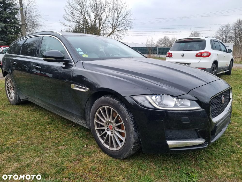 Jaguar XF 2.0 i4D Pure - 1