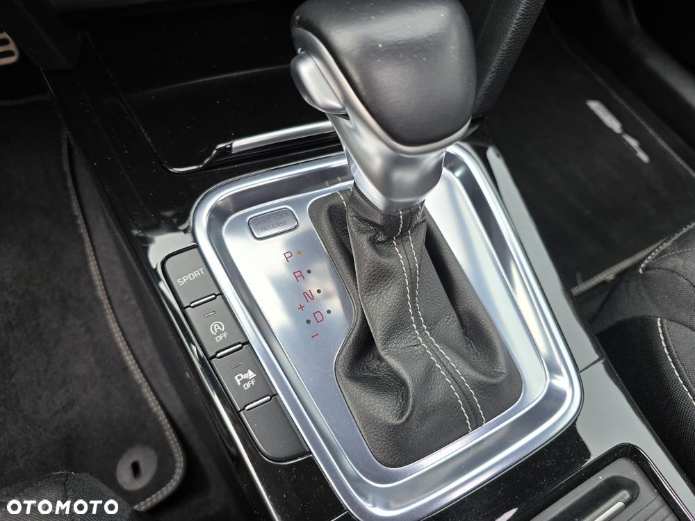 Kia ProCeed 1.6 CRDi DCT7 SCR GT LINE - 19