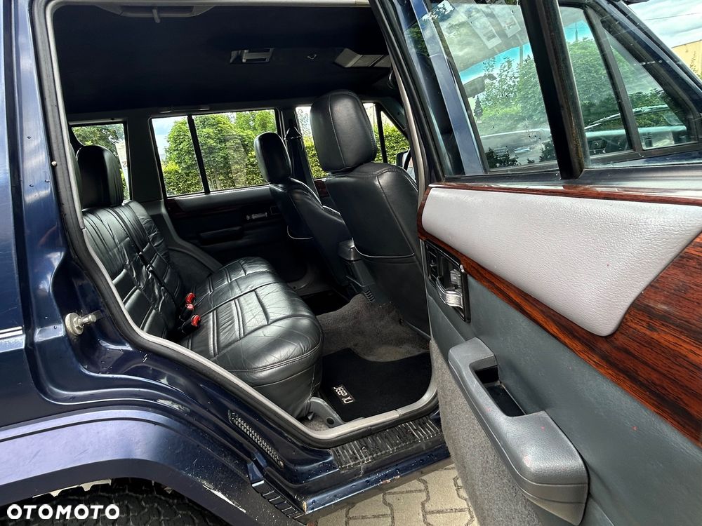Jeep Cherokee - 7