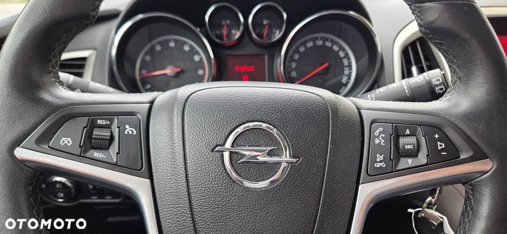 Opel Astra 1.4 ecoFLEX - 24