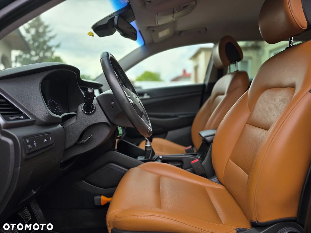 Hyundai Tucson - 16