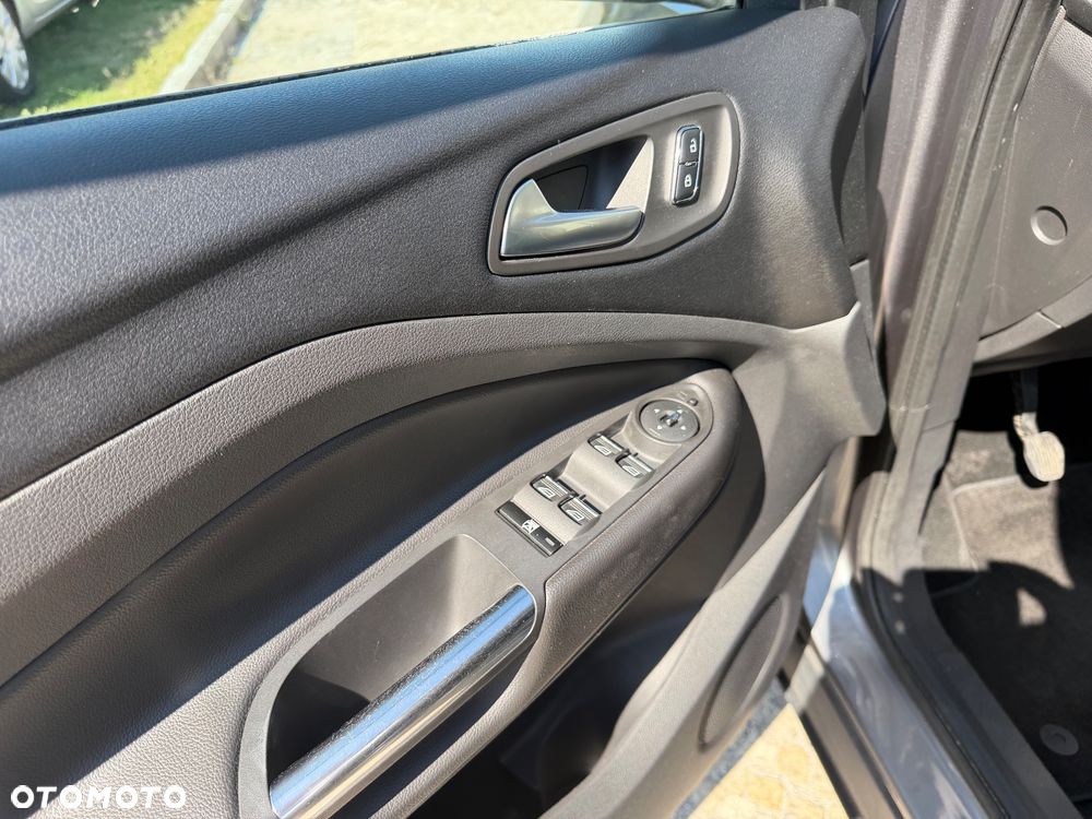 Ford Kuga - 20