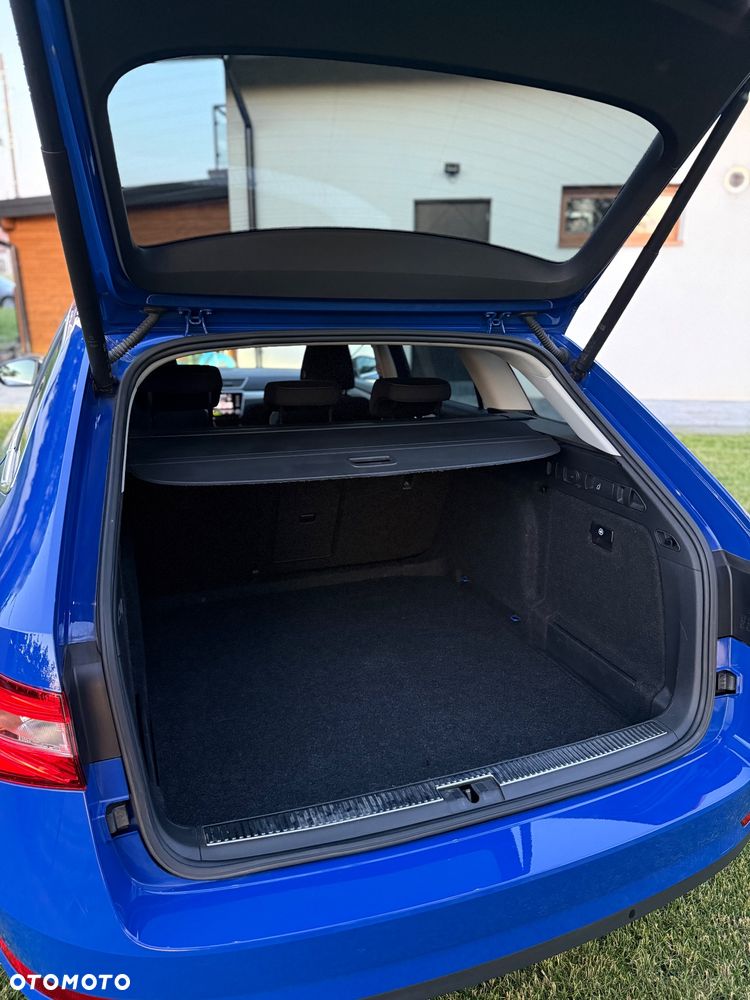 Skoda Superb 2.0 TDI SCR Ambition DSG - 36