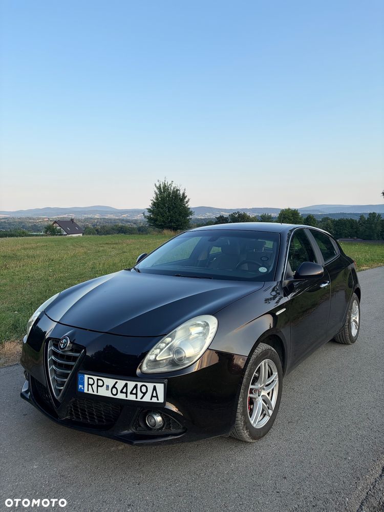 Alfa Romeo Giulietta 2.0 JTDM Exclusive EU6 - 1