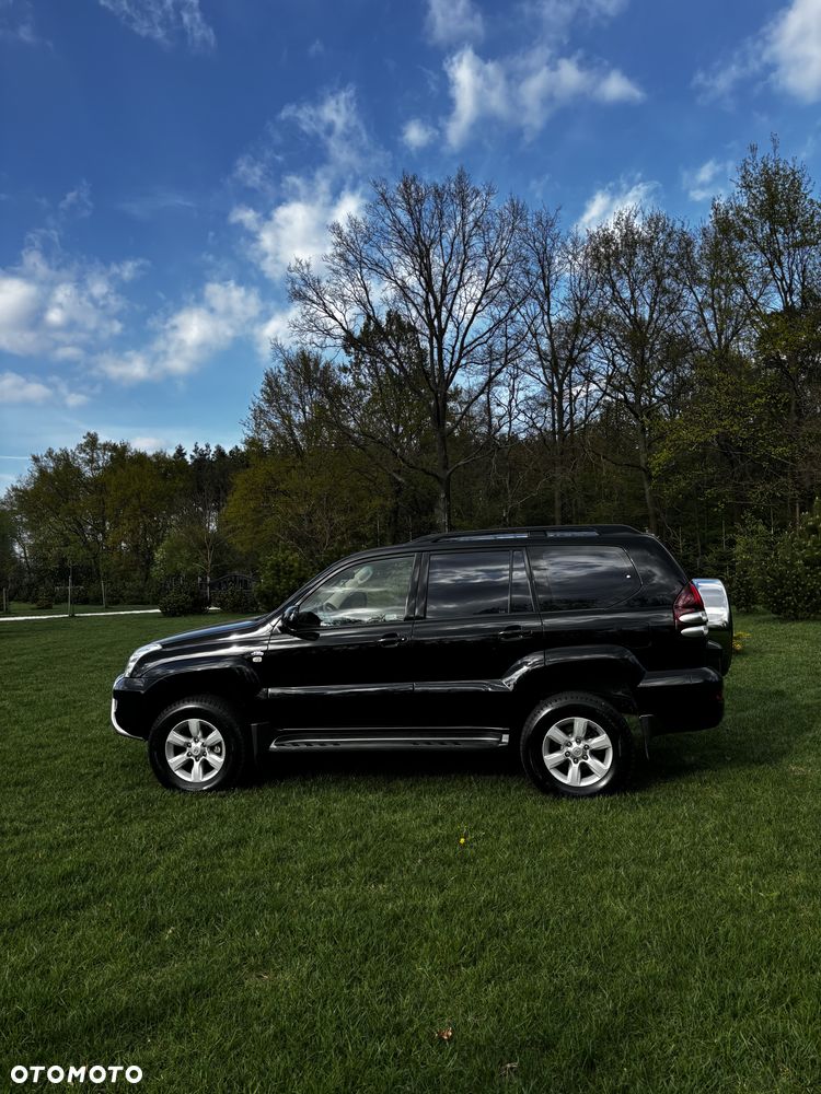 Toyota Land Cruiser - 5