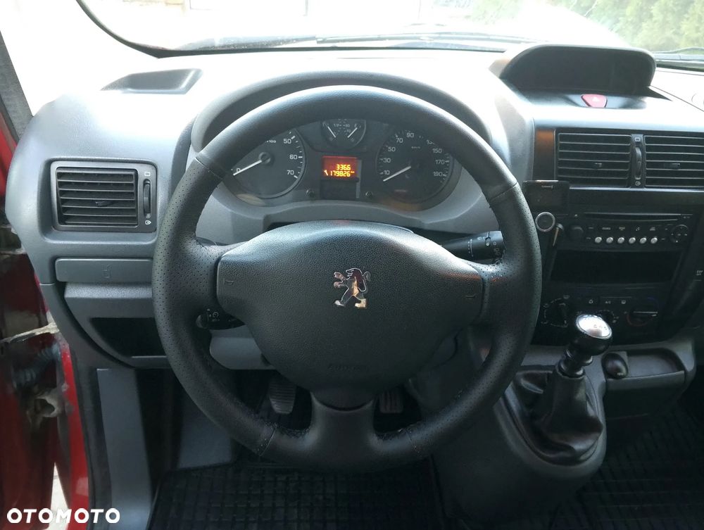 Peugeot Expert - 18