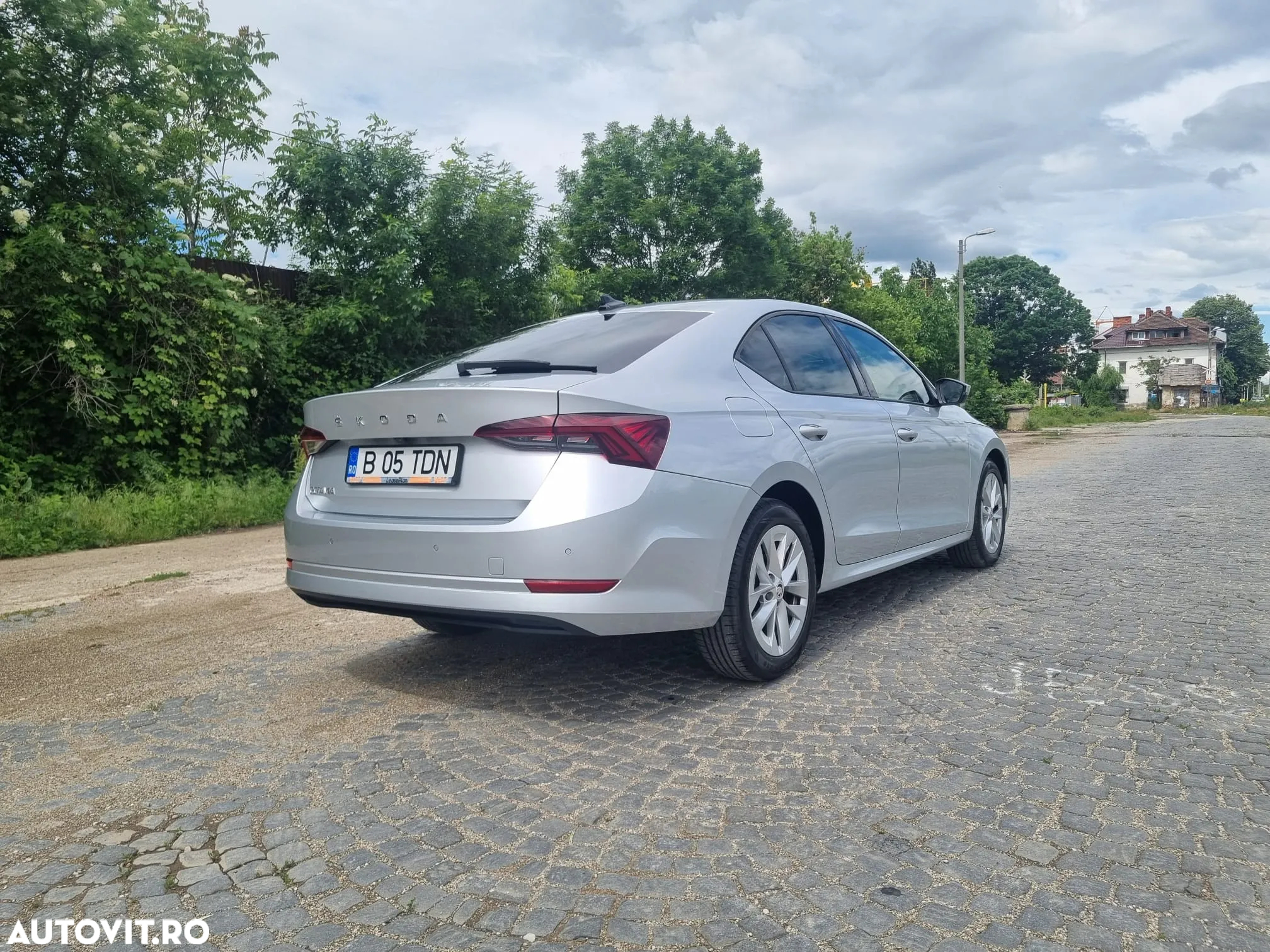 Skoda Octavia 2.0 TDI DSG Style - 24