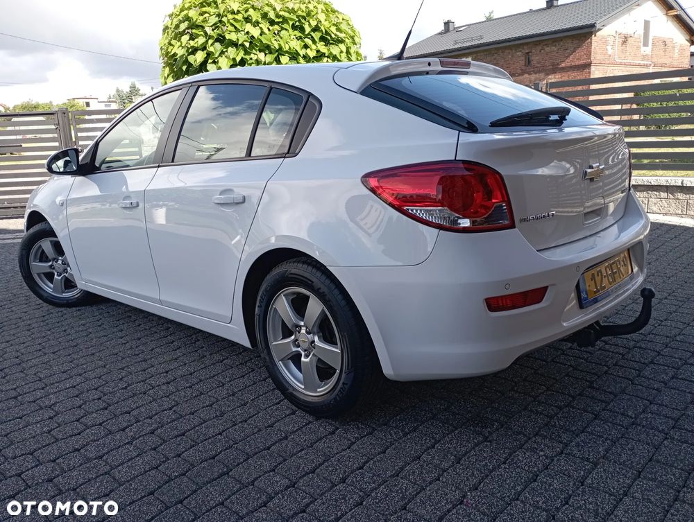 Chevrolet Cruze 1.6 LT+ - 3