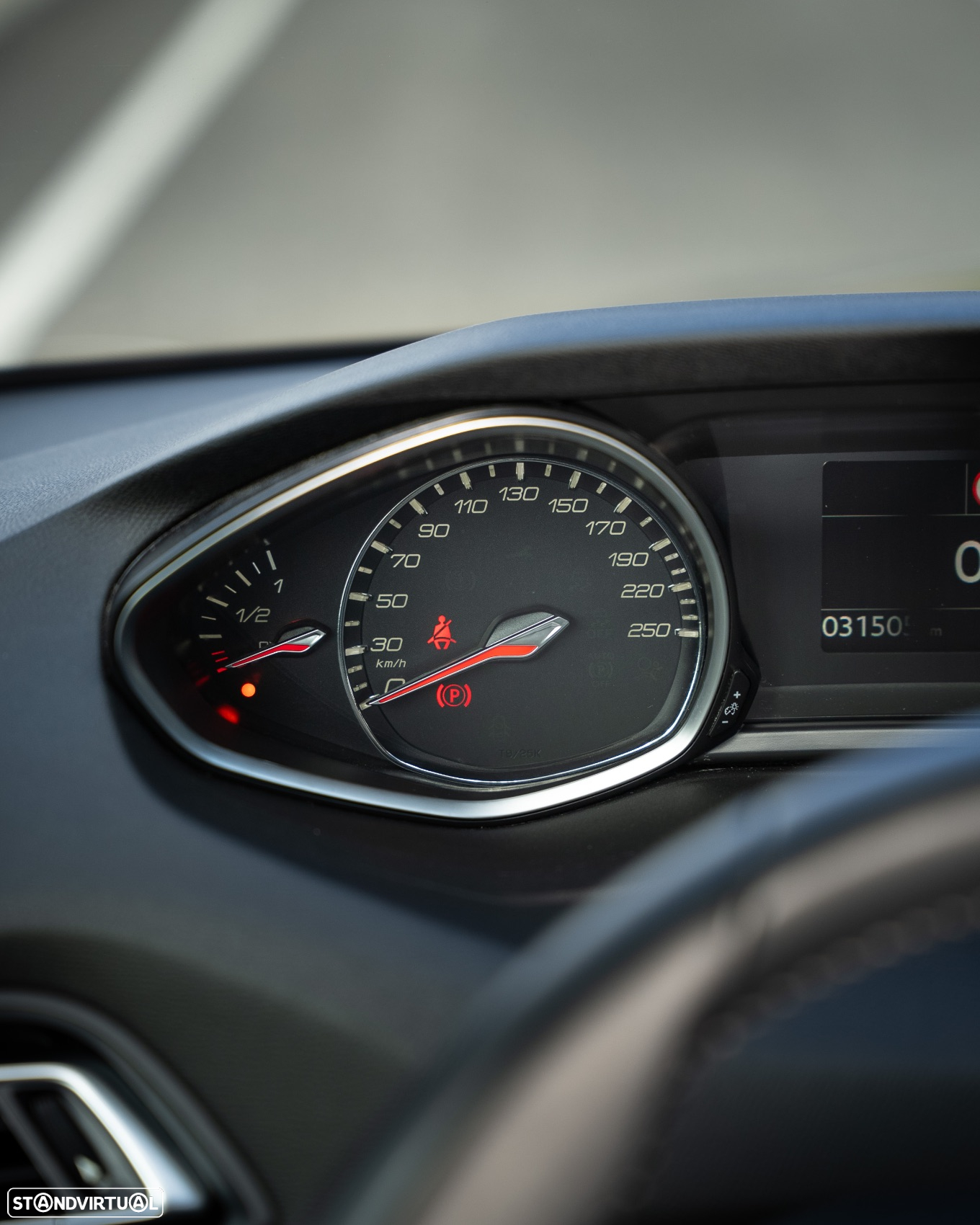 Peugeot 308 1.2 PureTech Allure Full LED EAT8 - 30