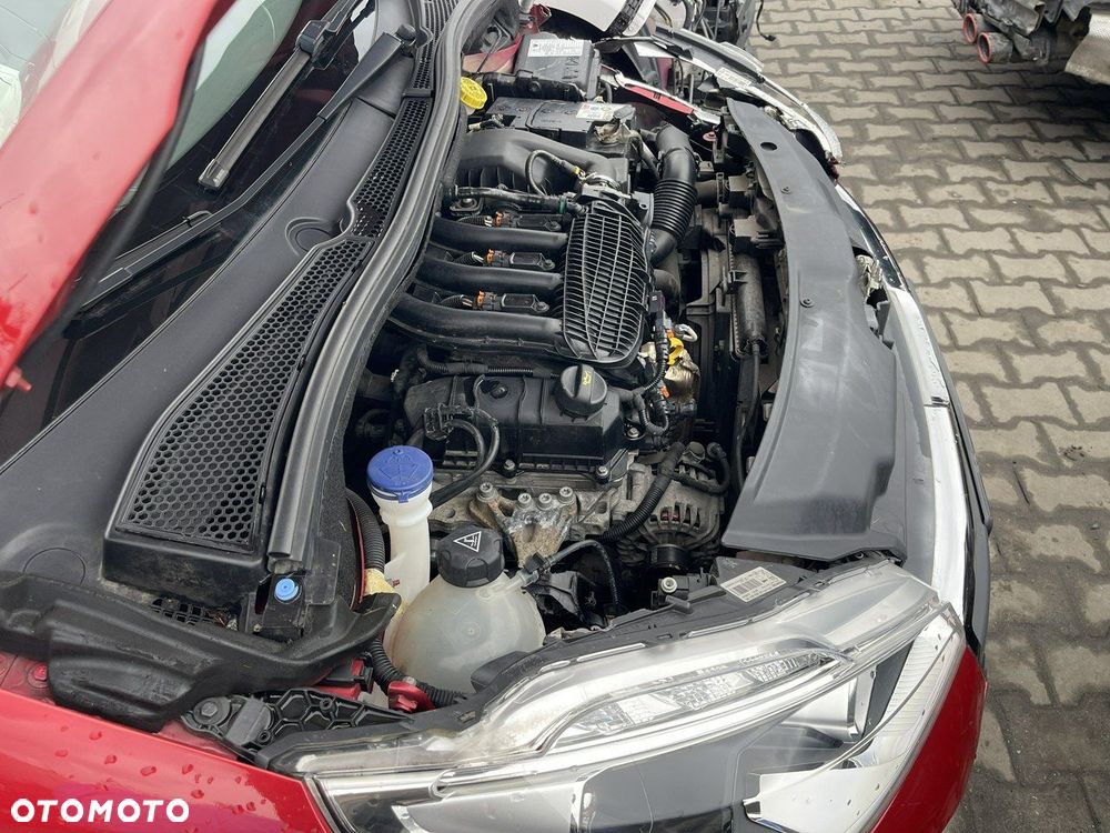 Peugeot 208 1.2 PureTech GPF Allure S&S - 17