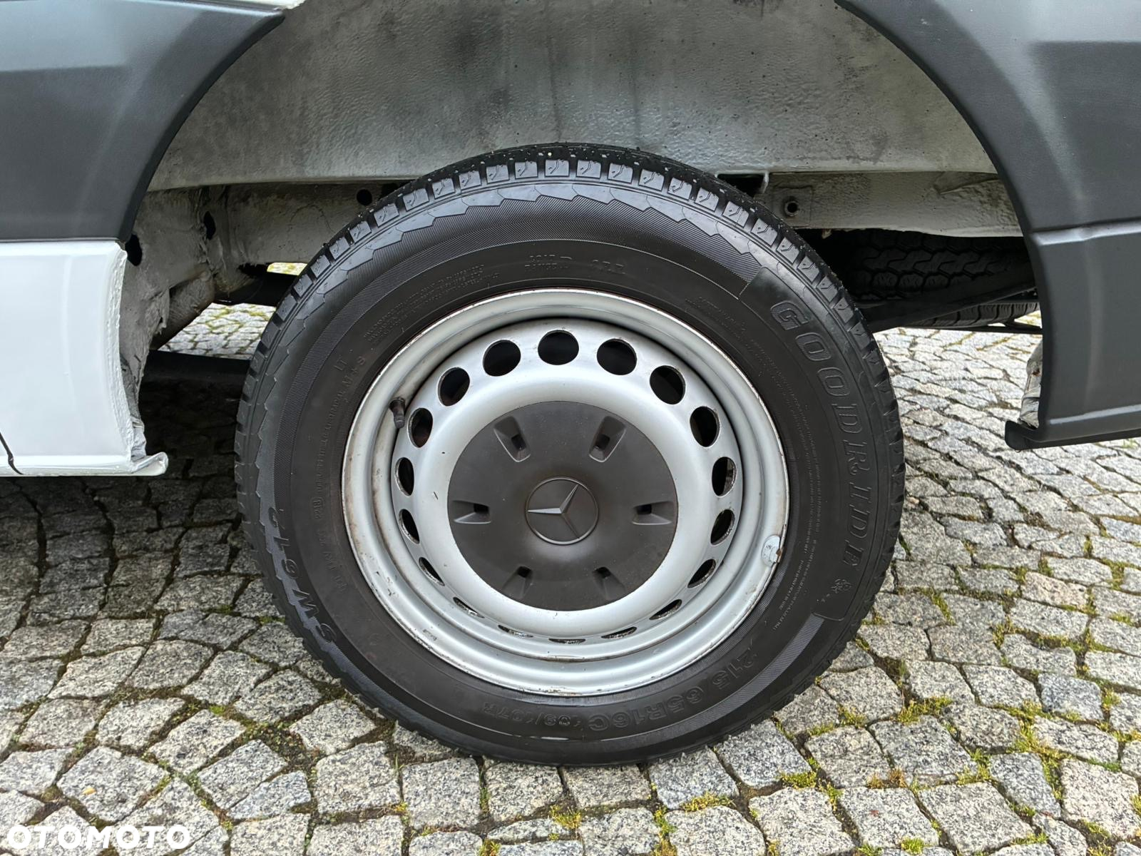 Mercedes-Benz Sprinter 906 311 CDI - 18