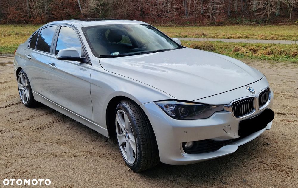 BMW Seria 3 328i Luxury Line - 2