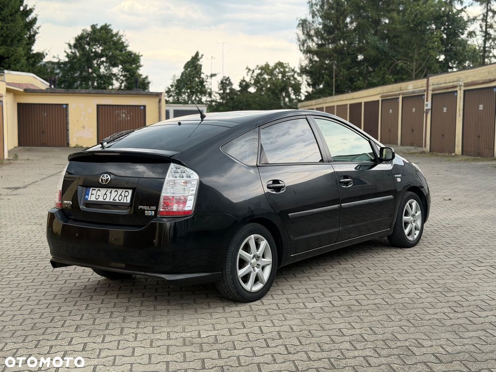 Toyota Prius 1.5 VVT-i Prestige - 3