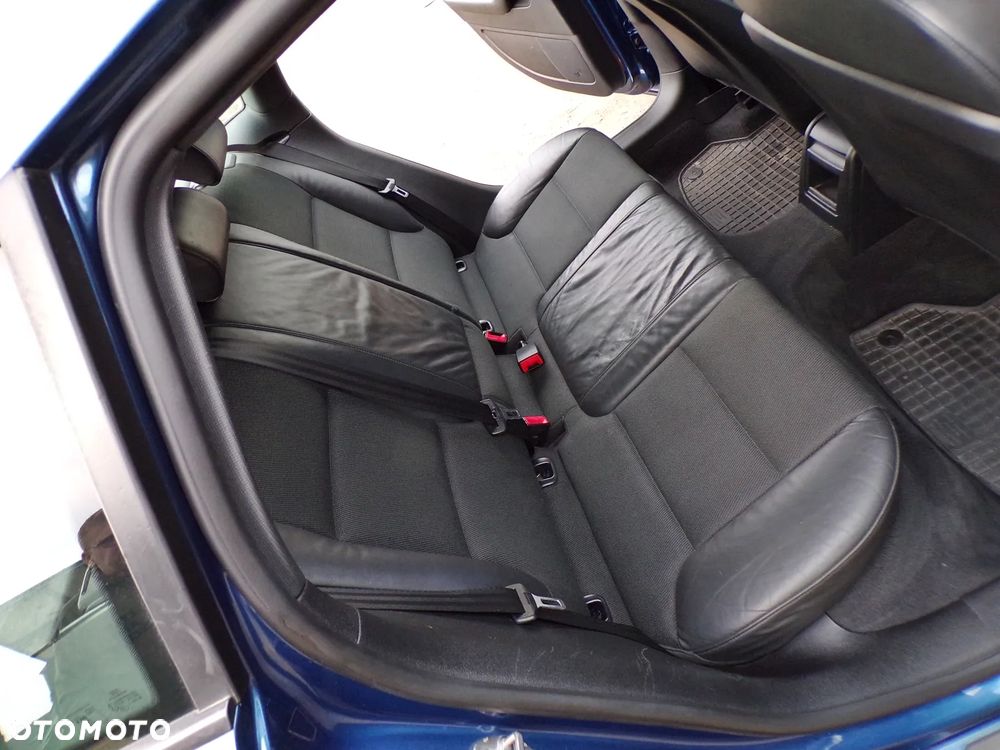 Audi A3 Sportback 1.4 TFSI S Line Sportpaket plus - 21