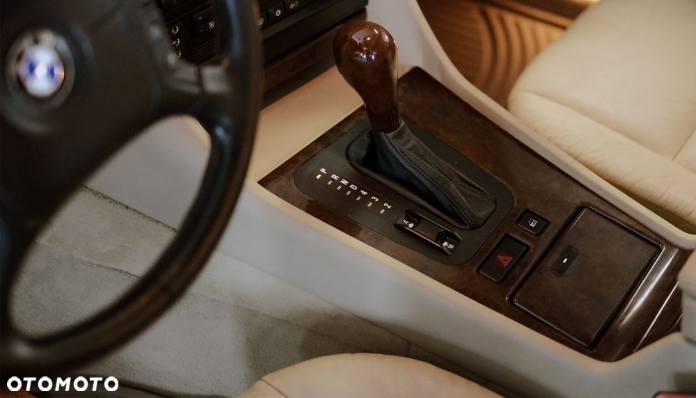 BMW Seria 7 740iL - 27