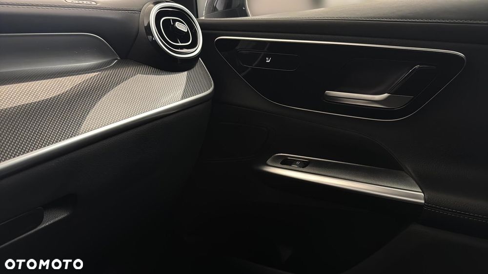 Mercedes-Benz GLC 200 4Matic 9G-TRONIC Edition AMG Line - 28