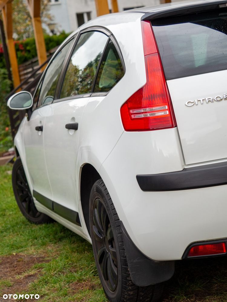 Citroen C4 2009 photo 3