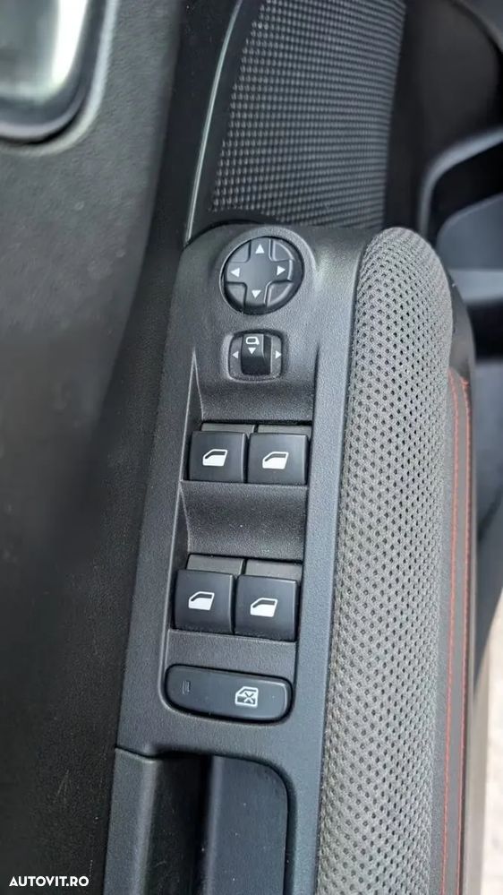Citroën C3 AIRCROSS 1.2 PureTech S&S EAT6 Shine - 11