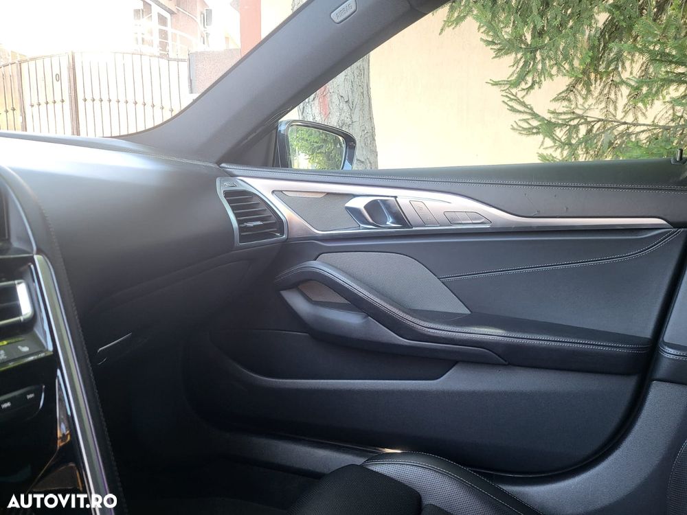 BMW Seria 8 840i - 5