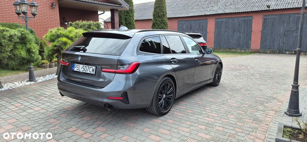 BMW Seria 3 320d xDrive Edition M Sport Shadow - 5
