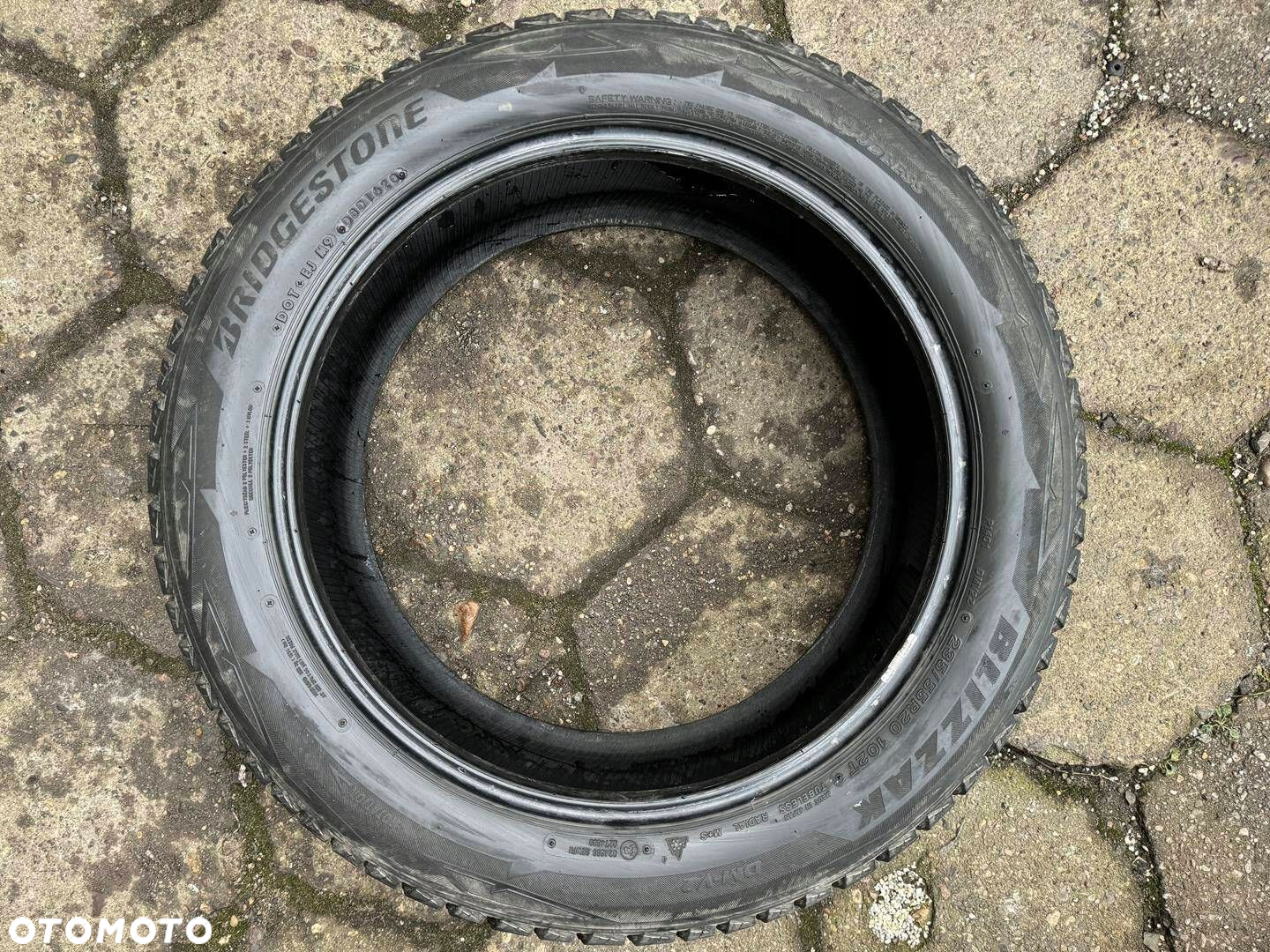 235/55R20 Bridgestone Blizzak DM-V2 para opon zima 8,3mm - 5