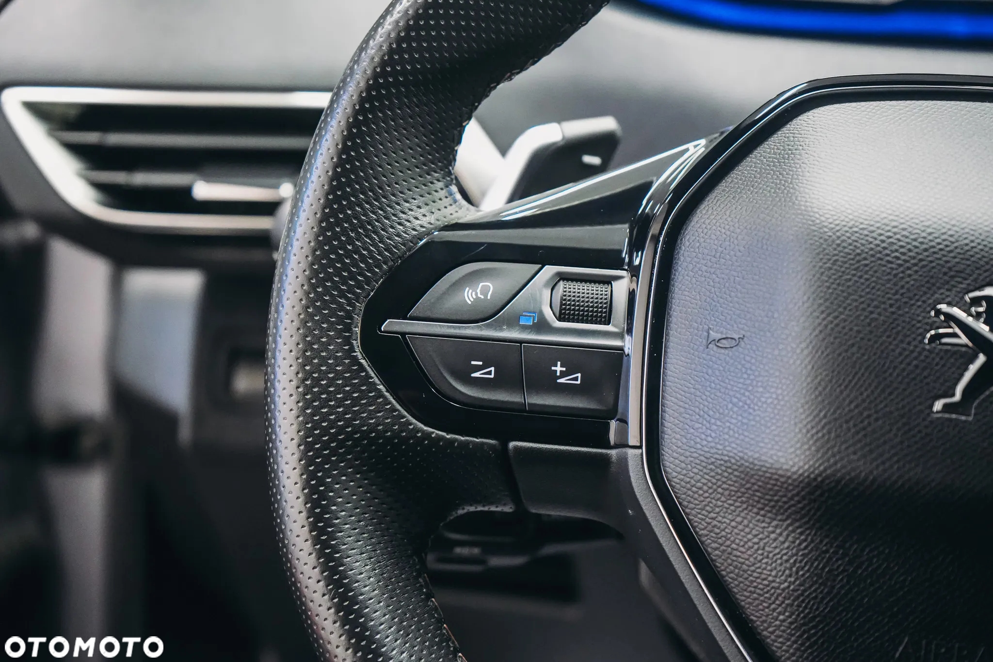 Peugeot 3008 Hybrid4 300 e-EAT8 GT - 16