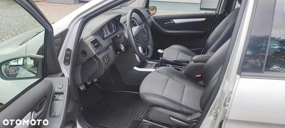 Mercedes-Benz Klasa B 170 - 12