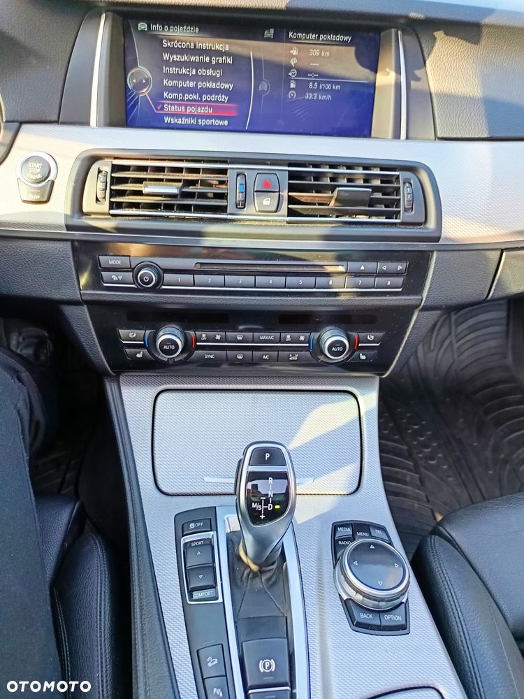BMW Seria 5 530d xDrive Luxury Line - 40
