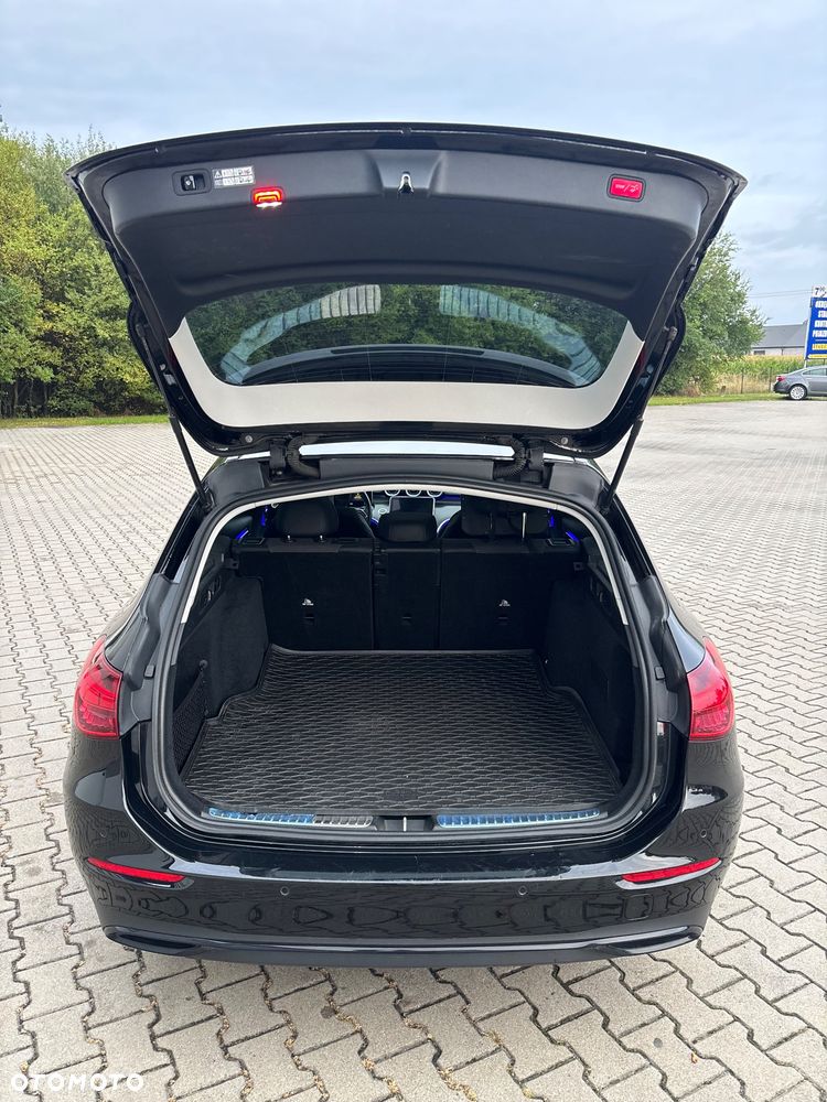 Mercedes-Benz Klasa C 220 d mHEV - 11