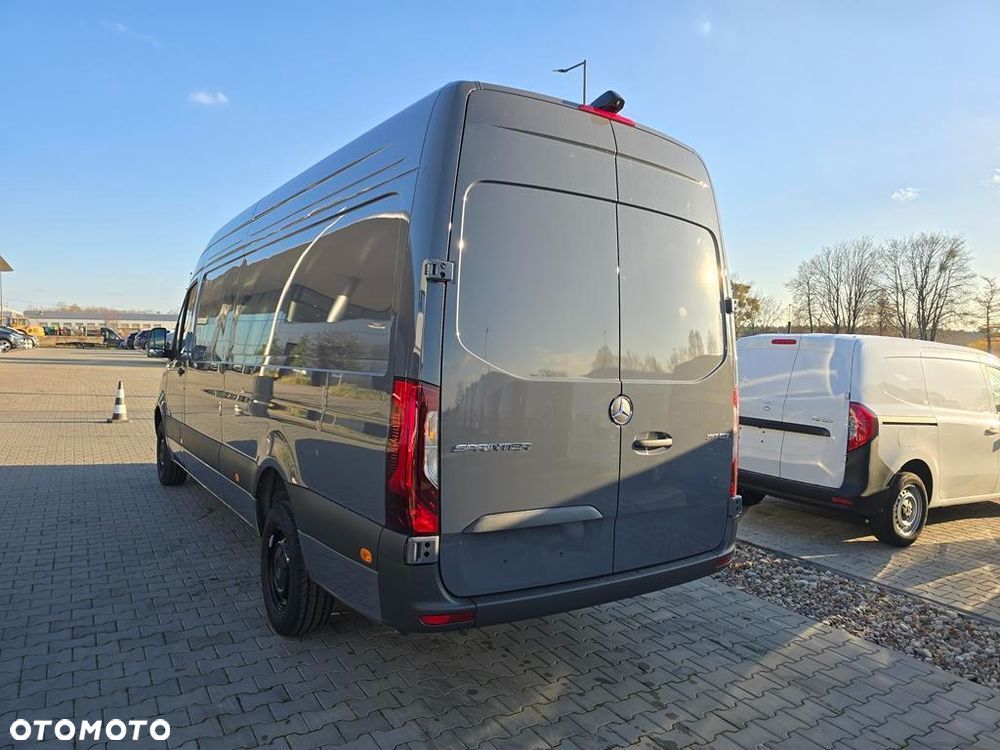 Mercedes-Benz Sprinter 317 CDI Long PRO 9G-Tronic 14m3 - 4