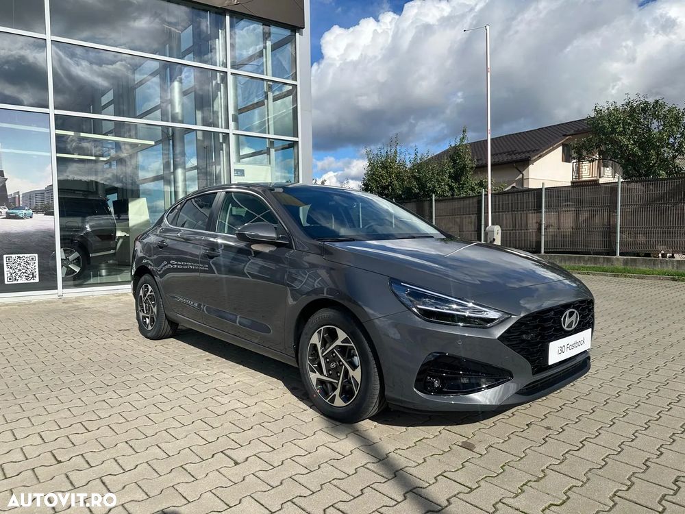 Hyundai i30 Fastback 1.5 T-GDI 140CP 7DCT MHEV Highway - 2