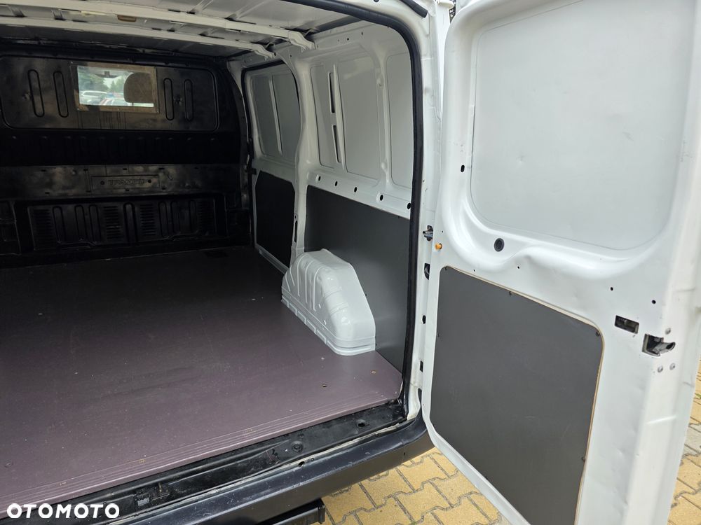 Ford Transit - 11