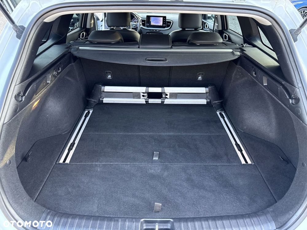 Kia Ceed 1.5 T-GDI L - 12